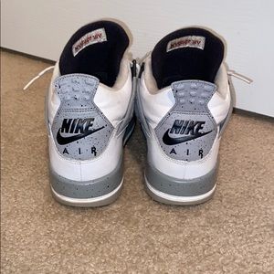 Worn Jordan 4